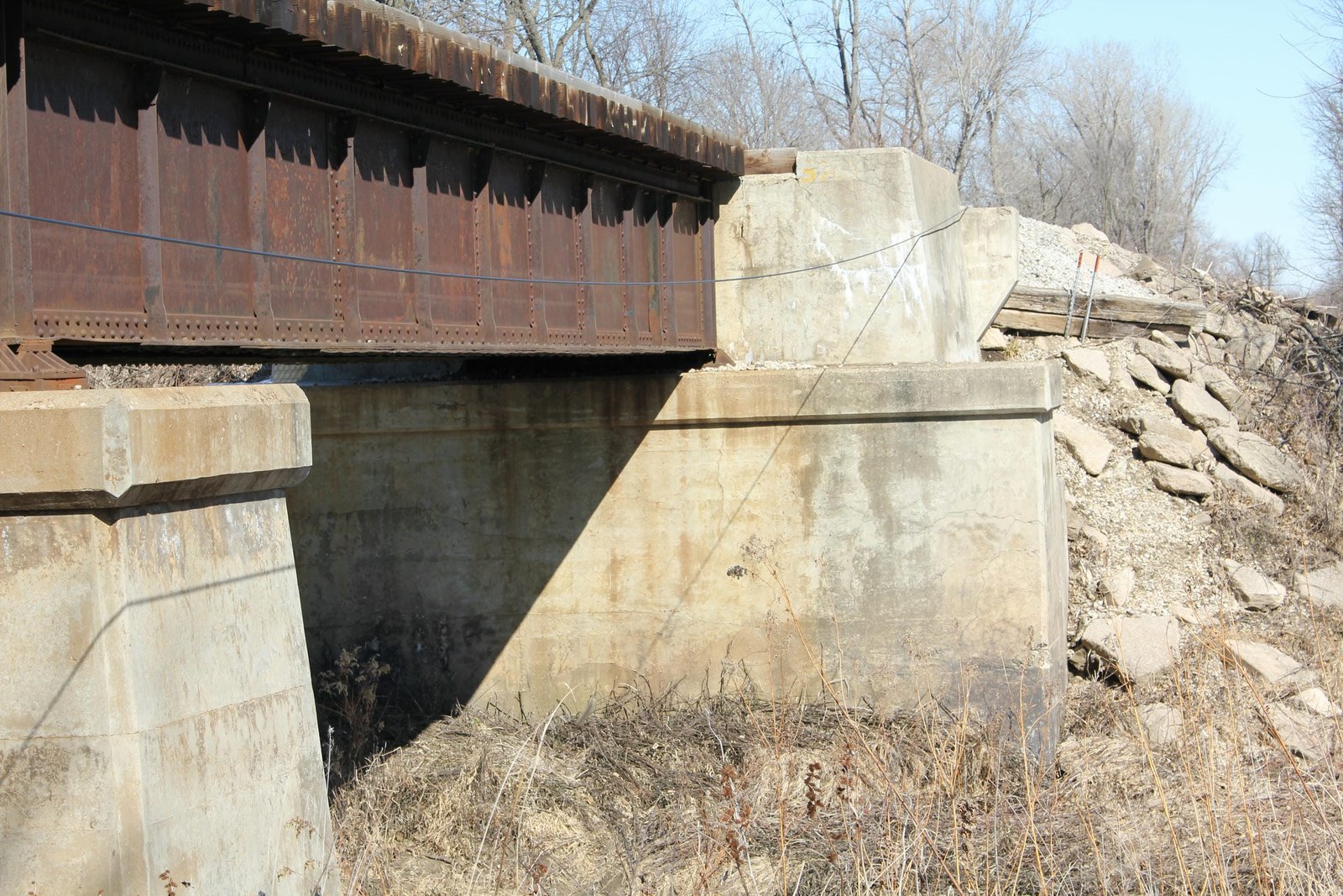East abutment